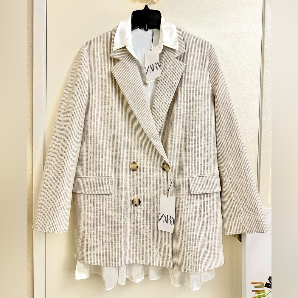 ZARA Oversized Double Breasted Striped Blazer